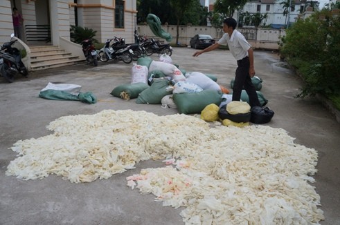 Phụ hồ giết chủ nhà cướp dây chuyền vàng và máy tính ảnh 2