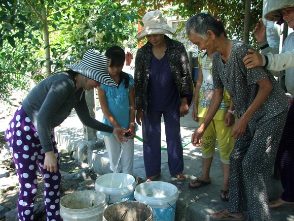 “Giếng thần” thành “trạm cấp nước” công cộng ảnh 1