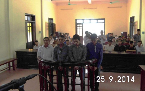 Thêm 4 đối tượng vụ gây rối trật tự, bắt giữ công an lĩnh án ảnh 1