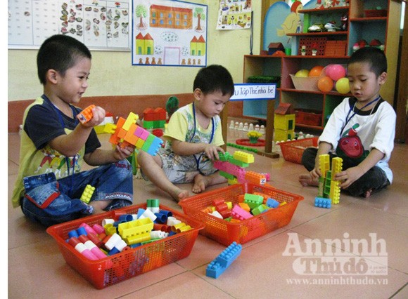 Cần một hi vọng sống cho cậu bé bị ung thư mắt ảnh 1