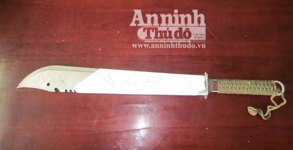 Chém người vì bị cho là “nhìn đểu” ảnh 2