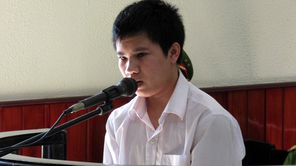 Một học sinh lĩnh án 10 năm tù về tội giết người ảnh 1