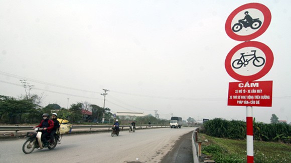 Từ hôm nay 1-3-2012: Phân luồng lại tuyến Pháp Vân- Cầu Giẽ ảnh 1