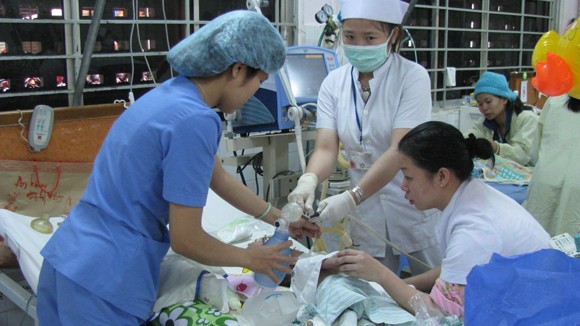 Đào tạo lại bác sĩ để tăng y đức ảnh 1