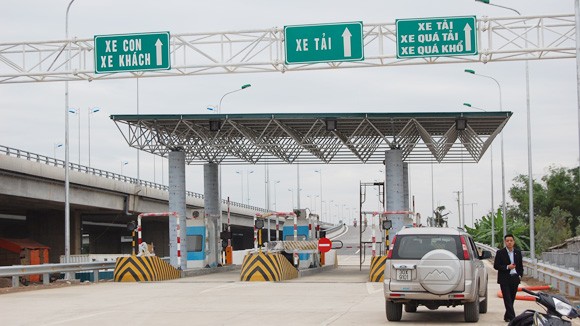 Phí đường cao tốc: Bộ nói thấp, doanh nghiệp kêu cao ảnh 1