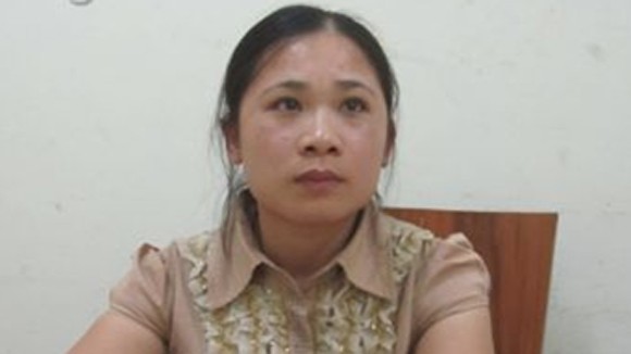 Chủ quán bán dâm, buôn ma túy ảnh 1