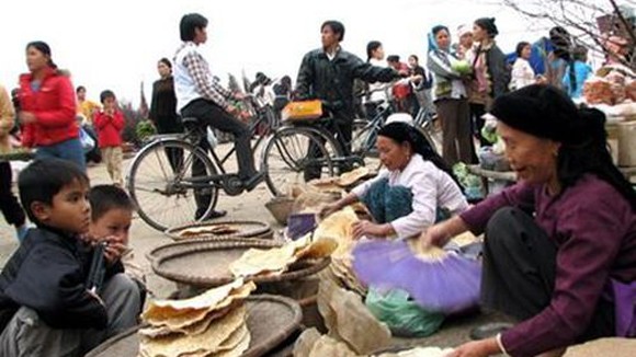 Về quê đi chợ ảnh 1