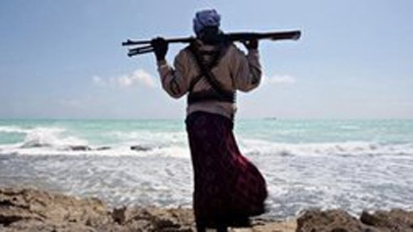 Cướp biển Somalia bắt giữ tàu chở dầu ảnh 1