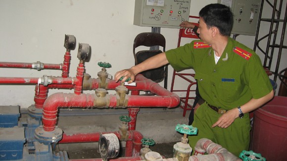 Gắn thi đua với nhiệm vụ chuyên môn ảnh 1