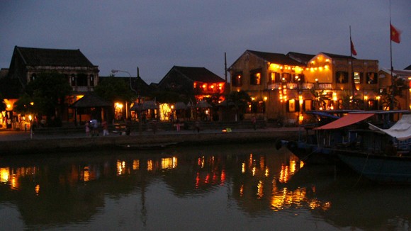 Đêm ở Hội An ảnh 1