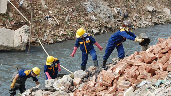 Hà Nội “nâng đời” 21km cống ngầm ảnh 1