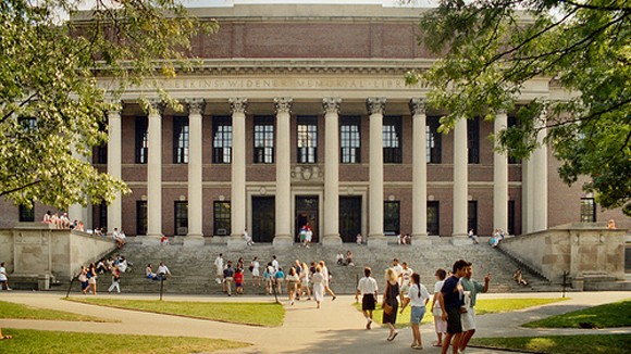 Đại học Harvard lo “mất khách” ảnh 1