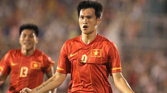 Bản quyền AFF Cup 2012 quá đắt: Chỉ thiệt người hâm mộ ảnh 1