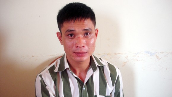 Ung dung trốn lệnh truy nã trong... tù ảnh 1