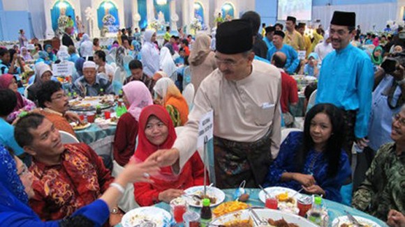 Hậu trường đám cưới “khủng” 130.000 thực khách ở Malaysia: Điều tra ra manh mối ảnh 1