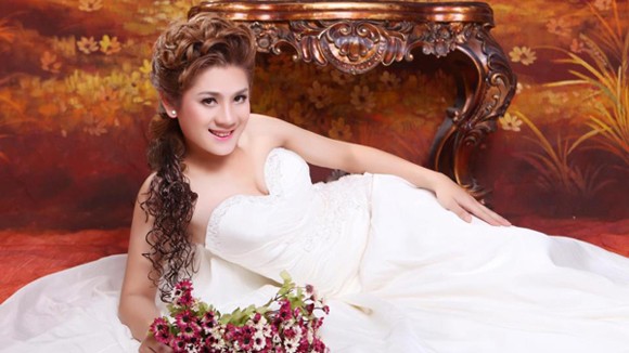 “Bán” đời tư cho dư luận ảnh 1