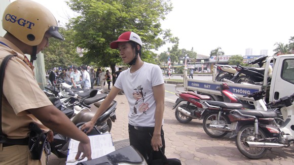 Tập trung đảm bảo ATGT cuối năm ảnh 1