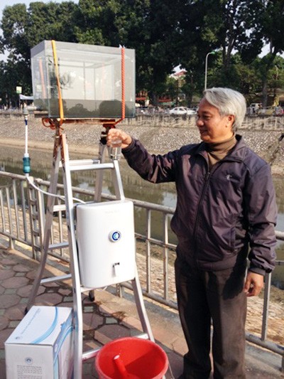 Người dám uống nước dòng sông “chết” ảnh 3