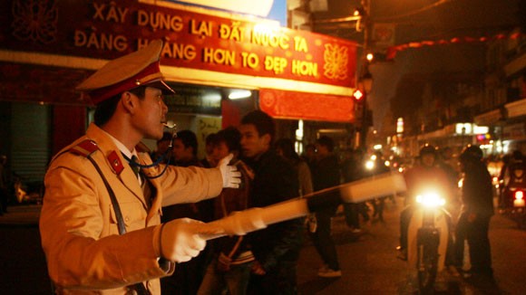 Nghiêm, nhưng vẫn đầy ắp tình người ảnh 1