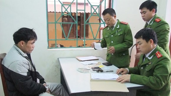 Giả danh công an để lừa “chạy án” ảnh 1