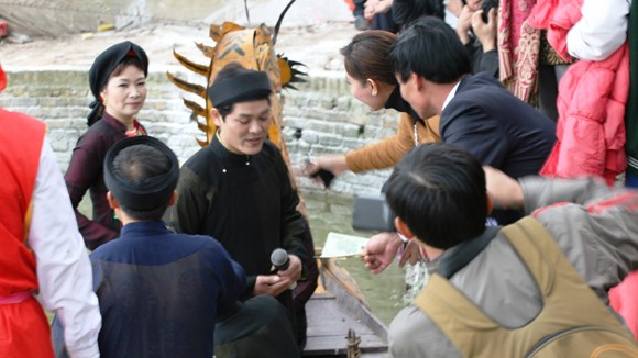 Hội Lim 2013: Quan họ… lách luật ảnh 2