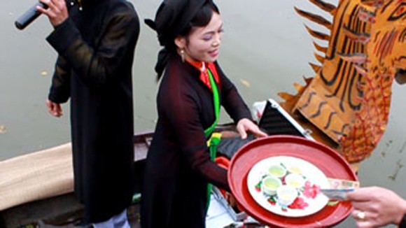 Lễ hội đang bị các tham vọng chi phối ảnh 2