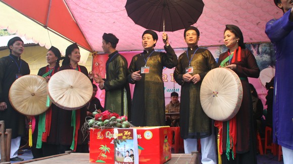 Hội Lim 2013: Quan họ… lách luật ảnh 1