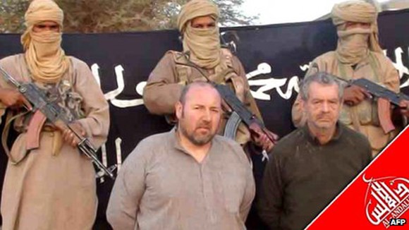 Al-Qaeda chặt đầu con tin người Pháp ảnh 1