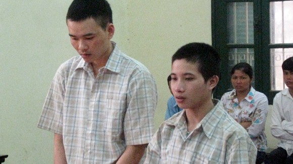 Rượu vào rủ nhau đi cướp ảnh 1