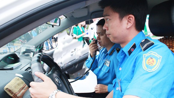 Lắp “hộp đen” cho vui?! ảnh 1