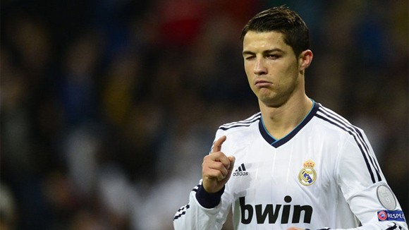 Mourinho mang CR7 tới Chelsea ảnh 1