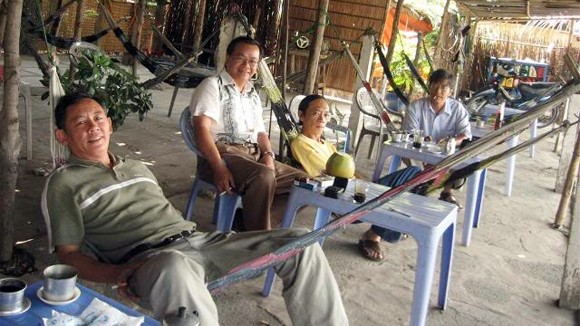 Cà phê võng miền Tây ảnh 1