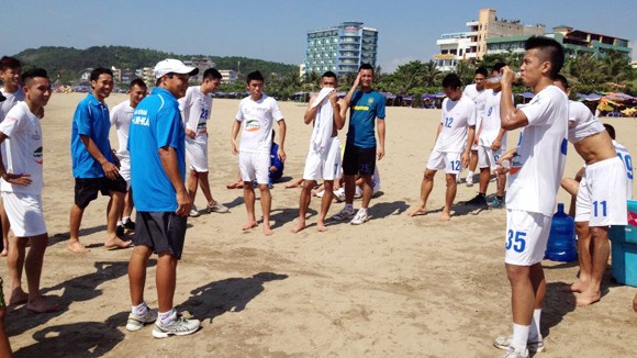 V-League nghỉ giữa mùa: Nghỉ ngơi, chơi xả láng ảnh 1