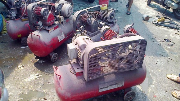 Xưởng mạ sơn trái phép giữa khu dân cư ảnh 1