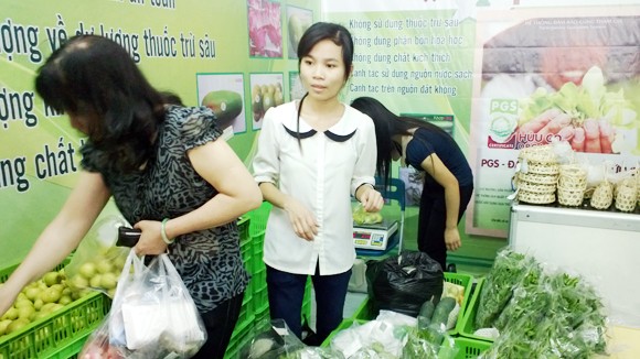 Rau xanh chưa “hạ nhiệt” ảnh 1
