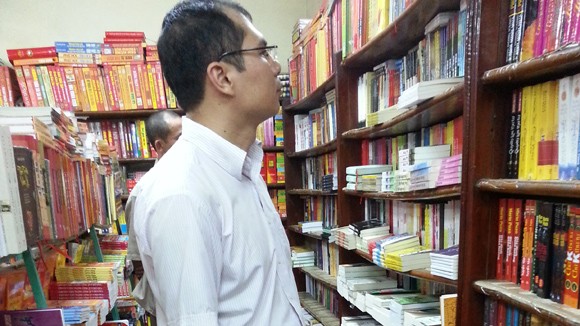 Loạn sách “bán chạy nhất” ảnh 1