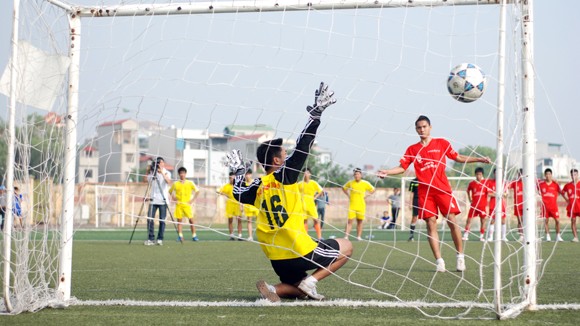 Chiến thắng nhọc nhằn ảnh 2