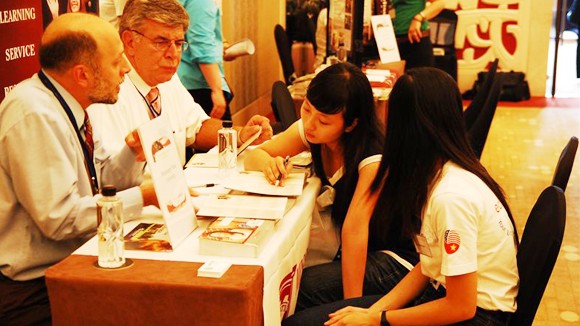 Khó khăn kinh tế cản bước du học ảnh 1