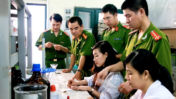 Bầu chọn 2 đơn vị Cụm trưởng phong trào thi đua năm 2014 ảnh 1