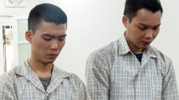 Ra tay lúc các cặp tình nhân lơ đãng nhất ảnh 1