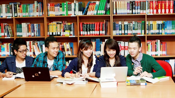 Mỏi mắt chờ kiểm định chất lượng giáo dục ảnh 1