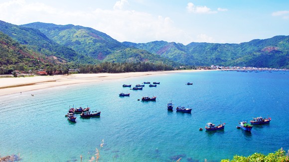 Biển ở giữa hai đèo ảnh 1