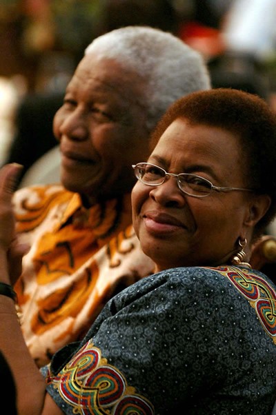 Những câu chuyện xúc động về người vợ thứ ba của cựu Tổng thống Nelson Mandela ảnh 1