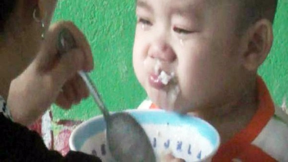Thư gửi ông Bộ trưởng Bộ Giáo dục - Đào tạo và nước mắt người mẹ ảnh 1