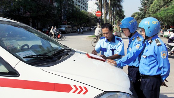 Cuối năm, taxi càng hỗn loạn ảnh 1