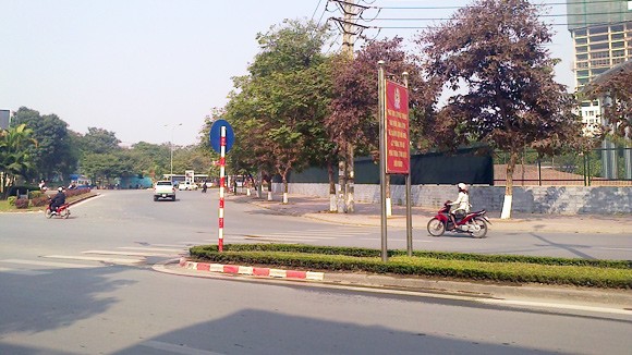 Giải quyết “điểm nóng” chợ giày vỉa hè ảnh 1