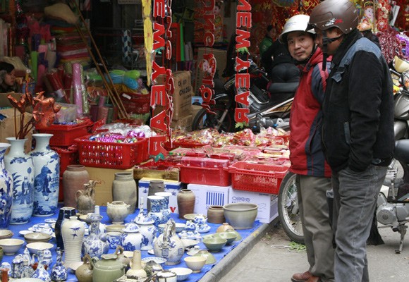 Chợ phiên trong lòng phố cổ ảnh 1