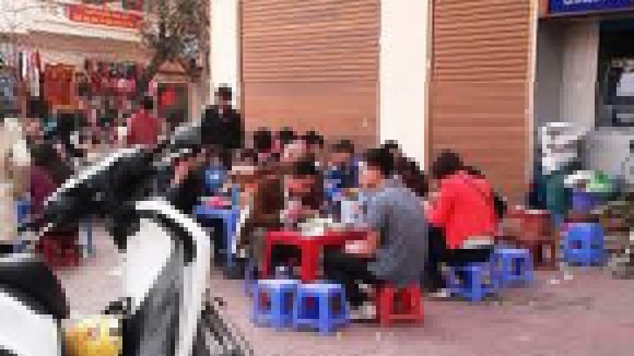 “Mùa chặt chém” của quán vỉa hè ảnh 1