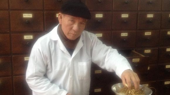 Lương y có bài thuốc ho hiệu quả và 26 năm khám bệnh miễn phí ảnh 1