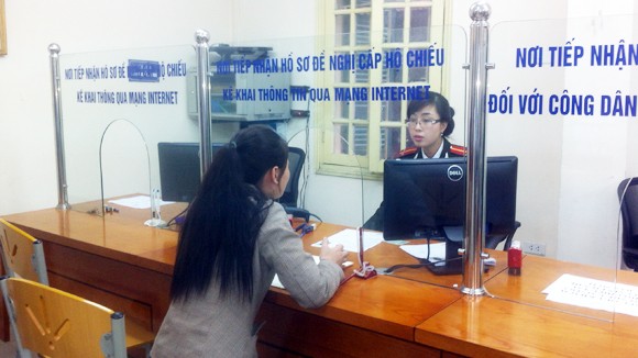 Thủ tục xin cấp hộ chiếu trong vòng 15 phút: Chấm điểm cho công an 9/10 ảnh 1